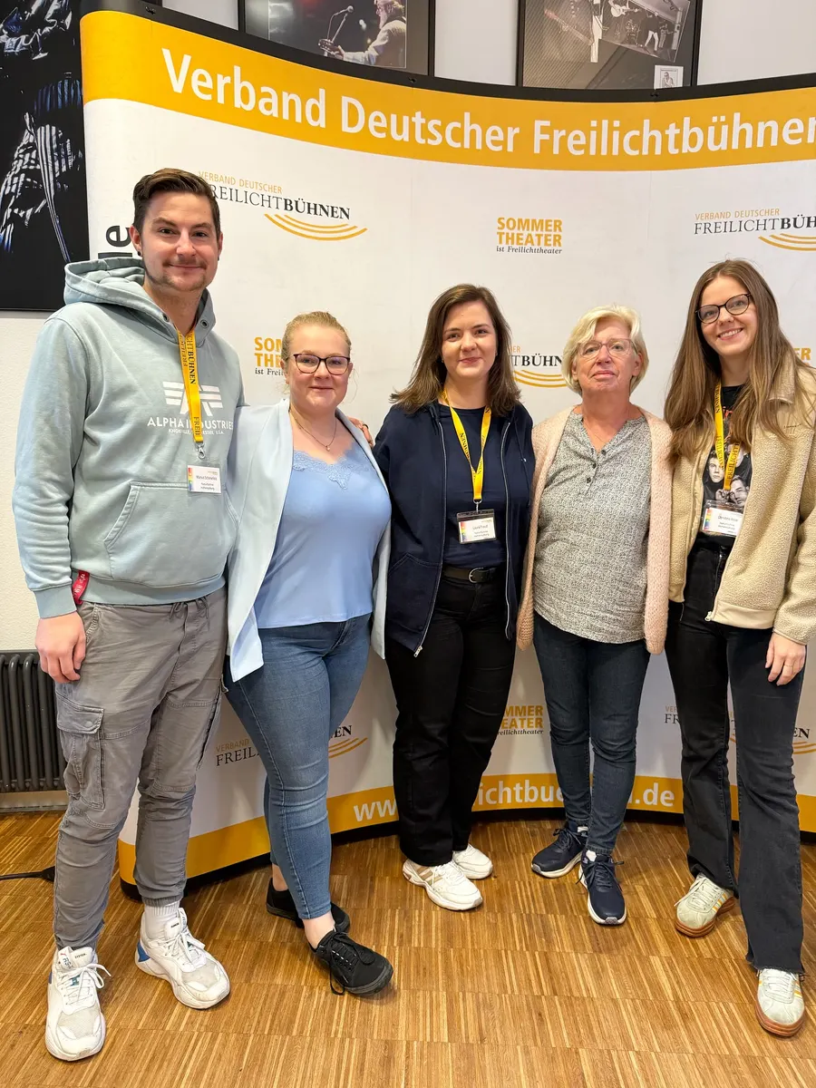 Vergangenes Wochenende haben wir an der Jahres- und…